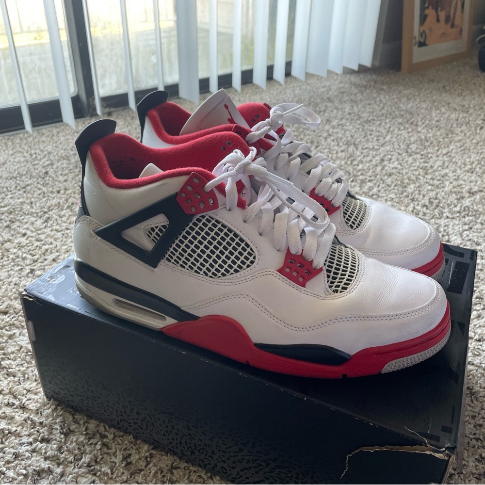 Nike Air Jordan Retro 4 Fire Red